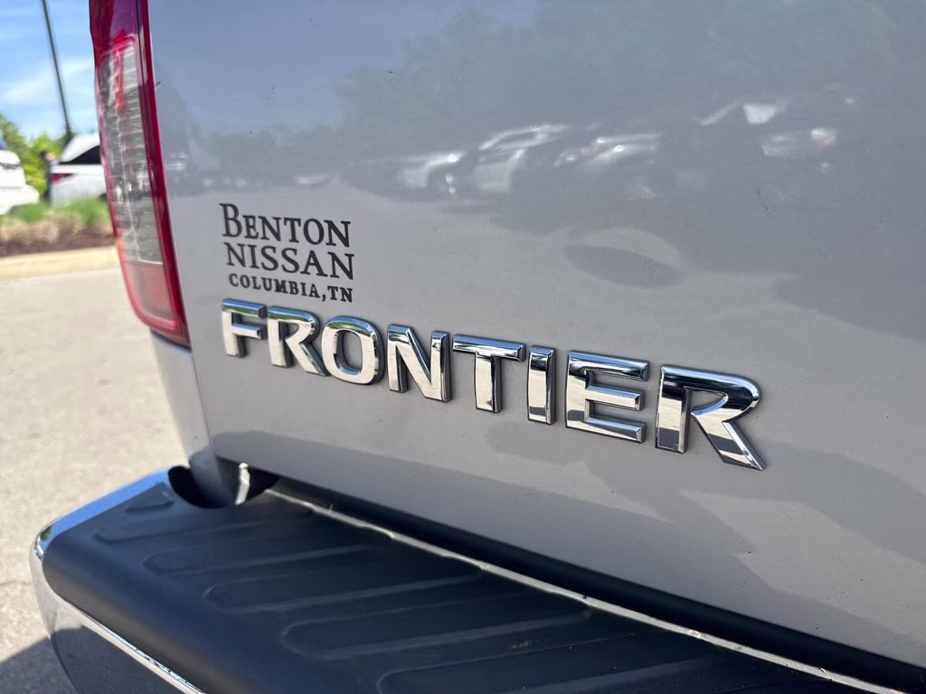 2018 Brilliant Silver Nissan Frontier SV 4X4 Truck