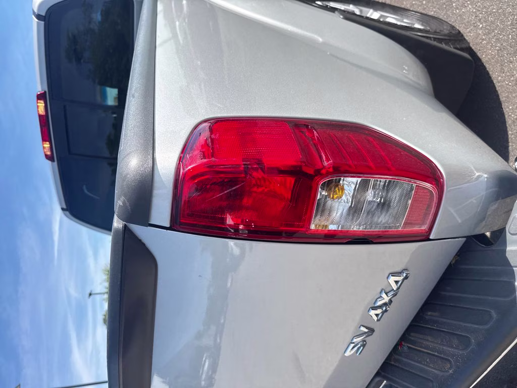2018 Brilliant Silver Nissan Frontier SV 4X4 Truck