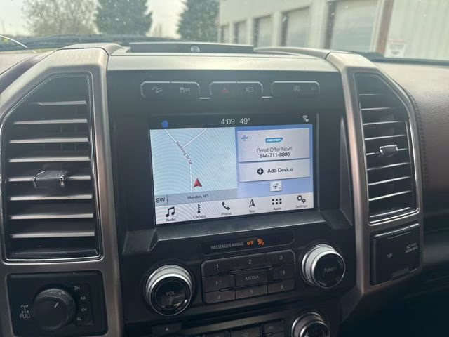 2018 White Platinum Metallic Tri-Coat Ford F-150 Platinum 4X4 Truck