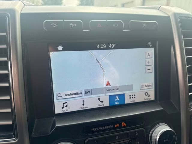 2018 White Platinum Metallic Tri-Coat Ford F-150 Platinum 4X4 Truck