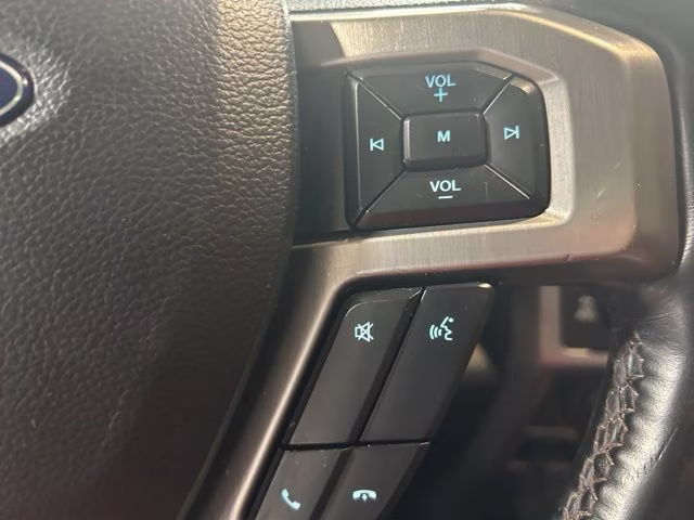 2018 White Platinum Metallic Tri-Coat Ford F-150 Platinum 4X4 Truck
