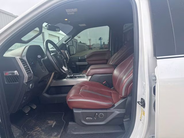 2018 White Platinum Metallic Tri-Coat Ford F-150 Platinum 4X4 Truck