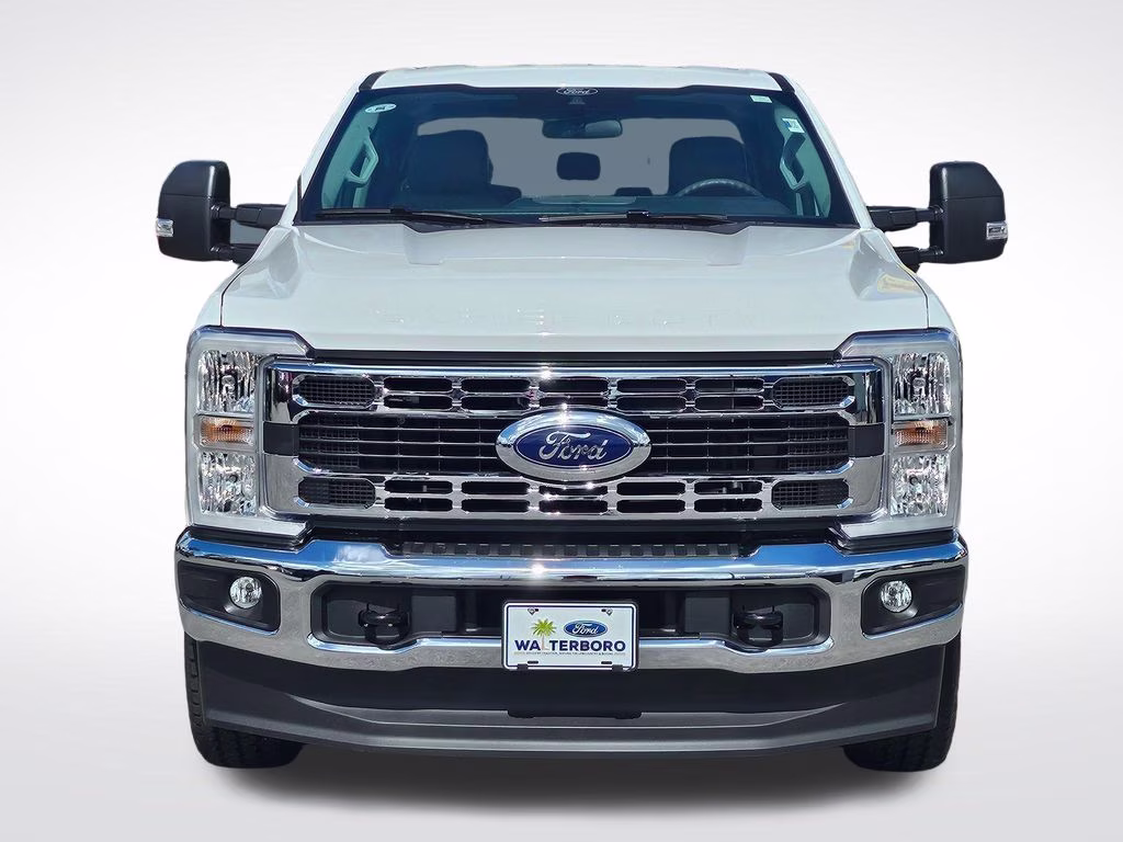 2026 Oxford White Ford Super Duty F-250 SRW XLT 4X4 Truck