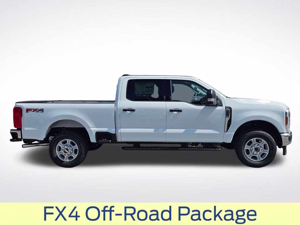 2026 Oxford White Ford Super Duty F-250 SRW XLT 4X4 Truck