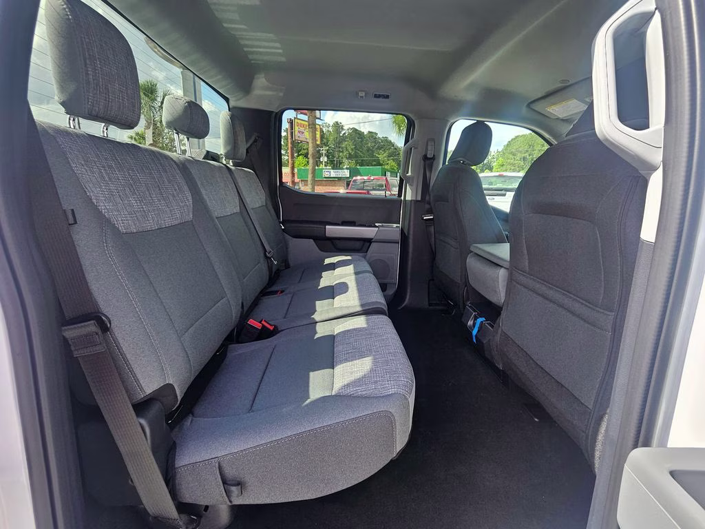 2026 Oxford White Ford Super Duty F-250 SRW XLT 4X4 Truck
