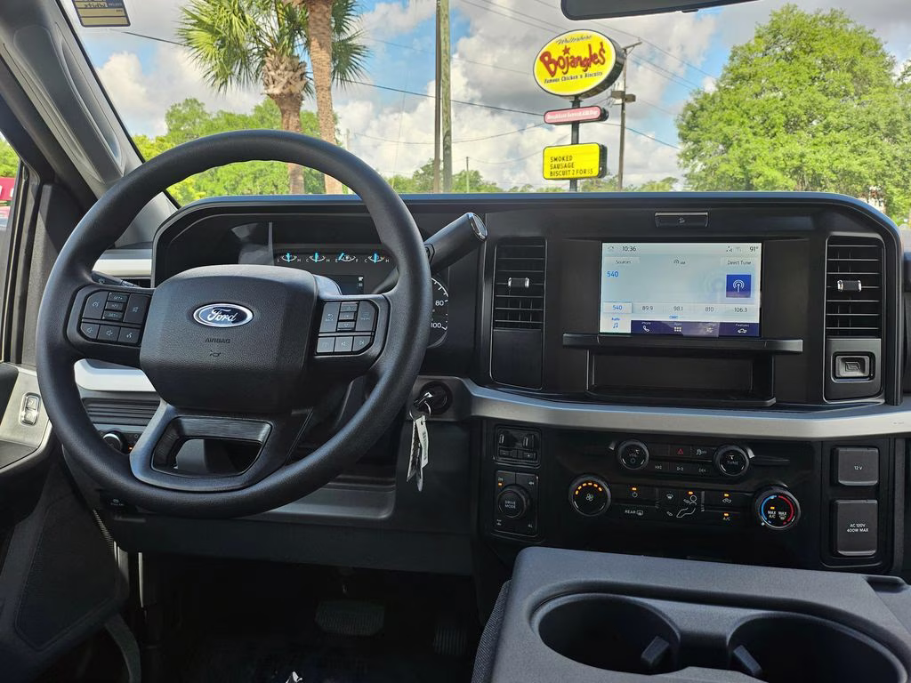 2026 Oxford White Ford Super Duty F-250 SRW XLT 4X4 Truck