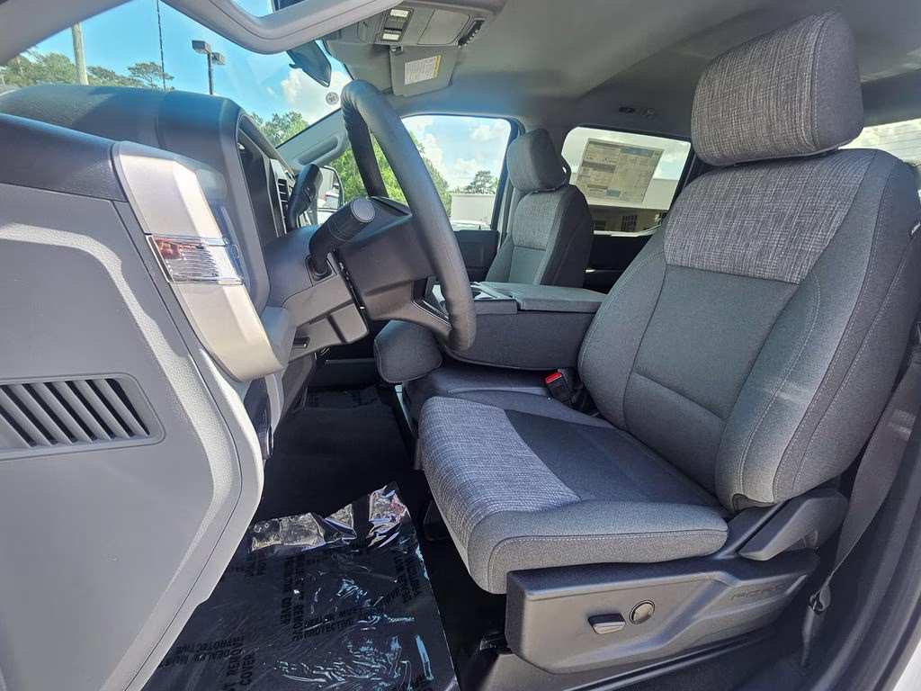 2026 Oxford White Ford Super Duty F-250 SRW XLT 4X4 Truck