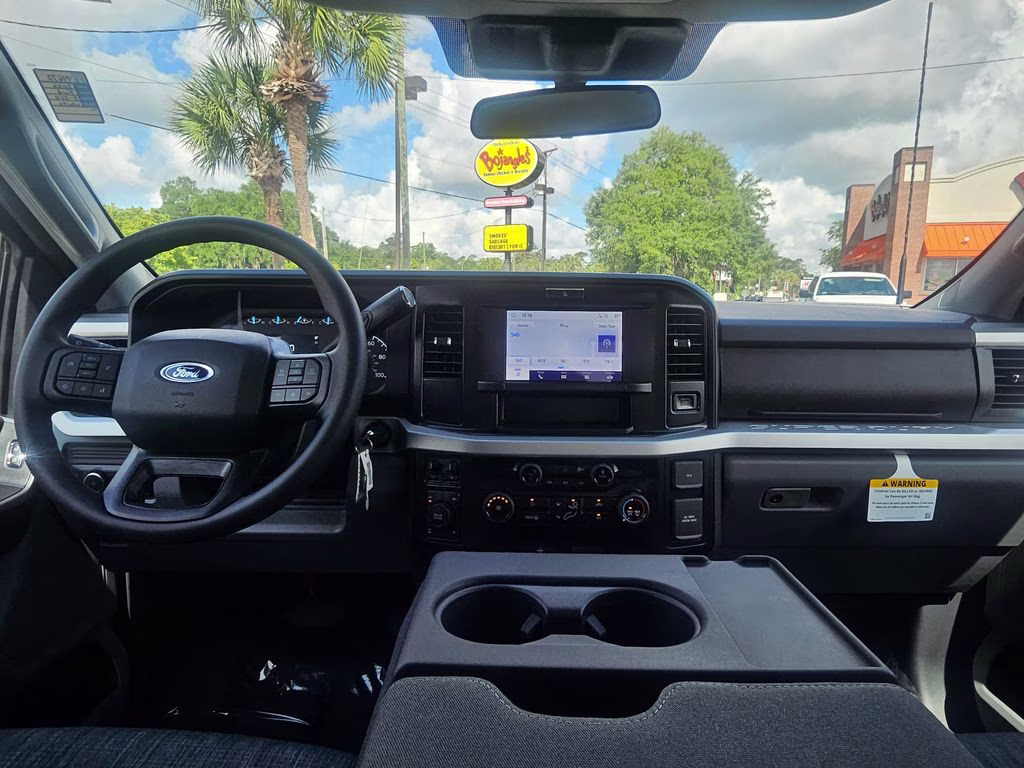 2026 Oxford White Ford Super Duty F-250 SRW XLT 4X4 Truck