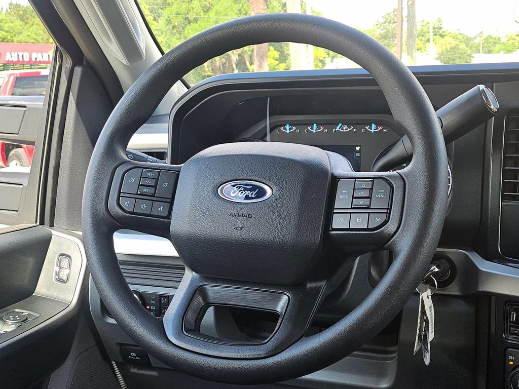 2026 Oxford White Ford Super Duty F-250 SRW XLT 4X4 Truck