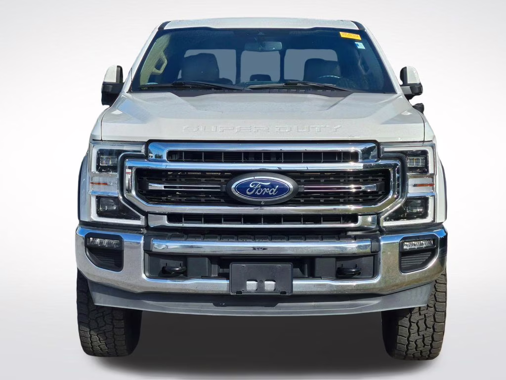2022 White Ford Super Duty F-250 SRW Lariat 4X4 Truck