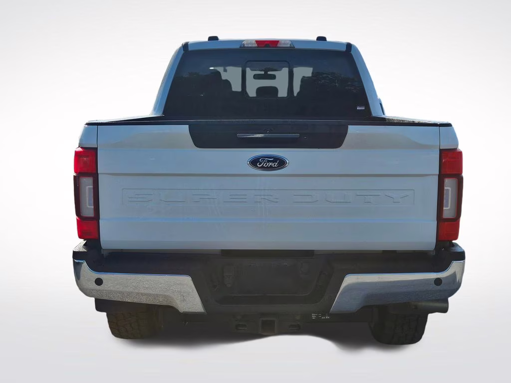 2022 White Ford Super Duty F-250 SRW Lariat 4X4 Truck