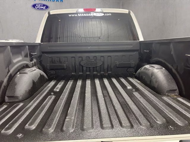 2018 White Platinum Metallic Tri-Coat Ford F-150 Platinum 4X4 Truck