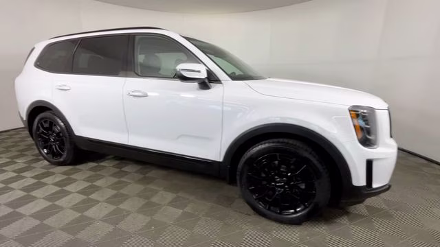 2022 Glacial White Pearl Kia Telluride EX AWD SUV