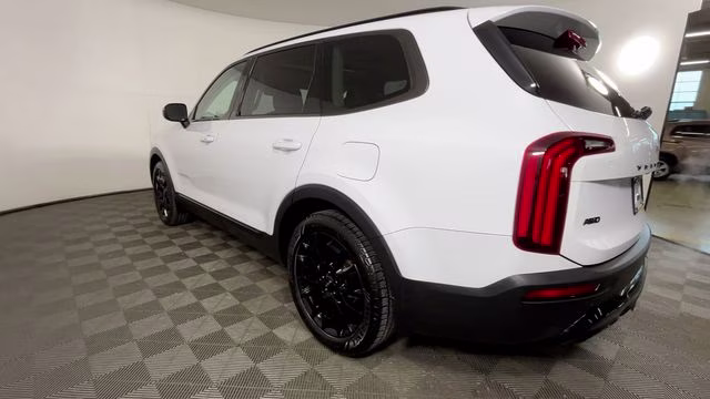 2022 Glacial White Pearl Kia Telluride EX AWD SUV