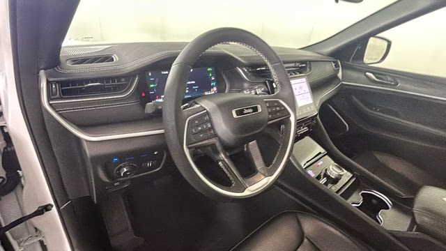 2024 Bright White Clearcoat Jeep Grand Cherokee 4xe 4X4 SUV