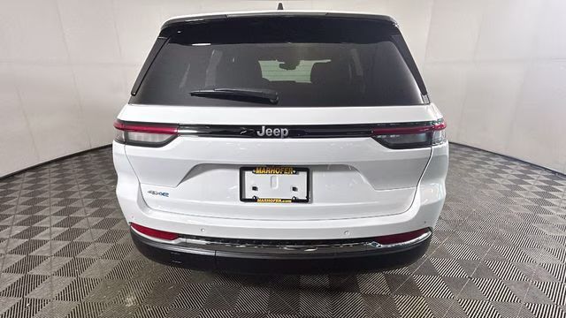 2024 Bright White Clearcoat Jeep Grand Cherokee 4xe 4X4 SUV