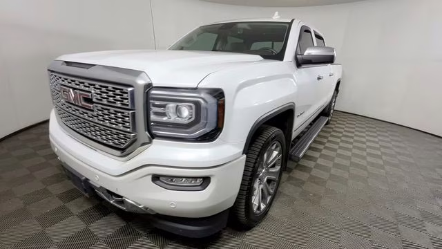 2017 White Frost Tricoat GMC Sierra 1500 Denali 4X4 Truck