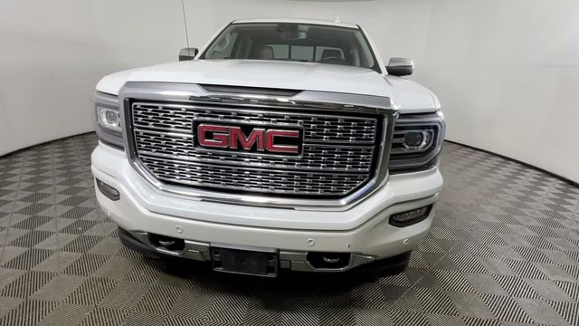 2017 White Frost Tricoat GMC Sierra 1500 Denali 4X4 Truck