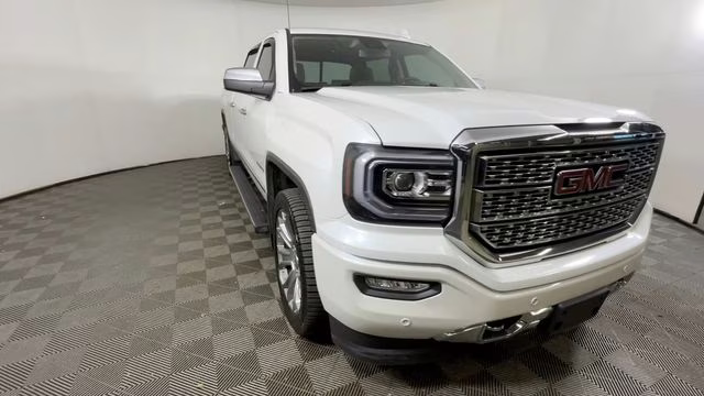 2017 White Frost Tricoat GMC Sierra 1500 Denali 4X4 Truck