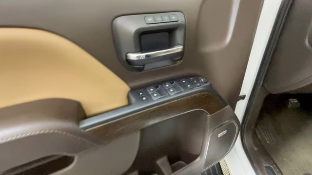2017 White Frost Tricoat GMC Sierra 1500 Denali 4X4 Truck
