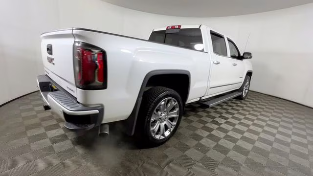 2017 White Frost Tricoat GMC Sierra 1500 Denali 4X4 Truck