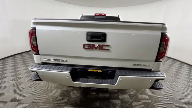 2017 White Frost Tricoat GMC Sierra 1500 Denali 4X4 Truck