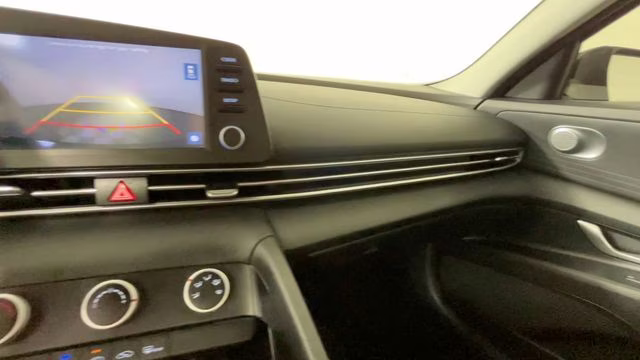2021 Phantom Black Hyundai Elantra SE FWD Sedan