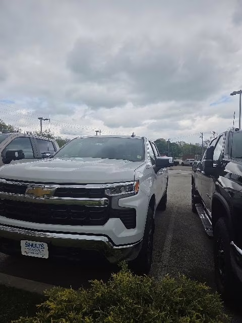 2026 Summit White Chevrolet Silverado 1500 LT 4X4 Truck