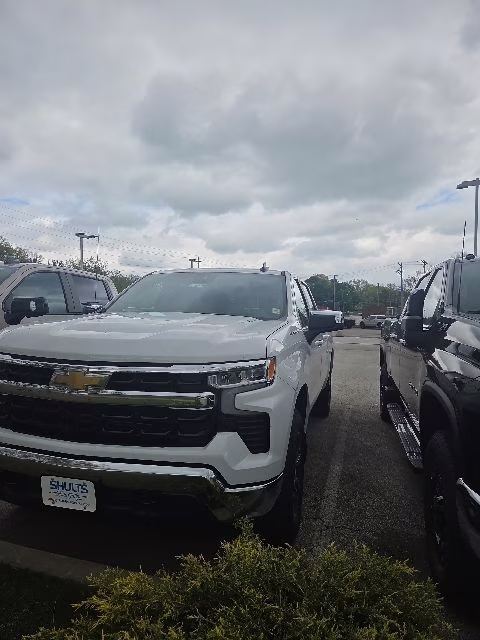 2026 Summit White Chevrolet Silverado 1500 LT 4X4 Truck
