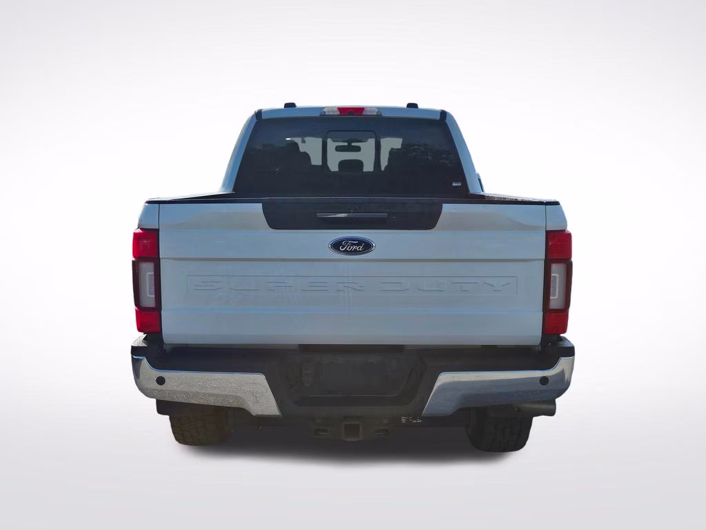 2022 White Ford Super Duty F-250 SRW Lariat 4X4 Truck