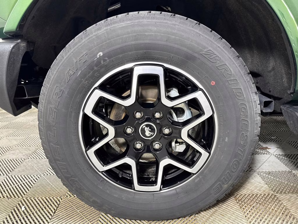 2025 Eruption Green Metallic Ford Bronco Outer Banks 4X4 SUV