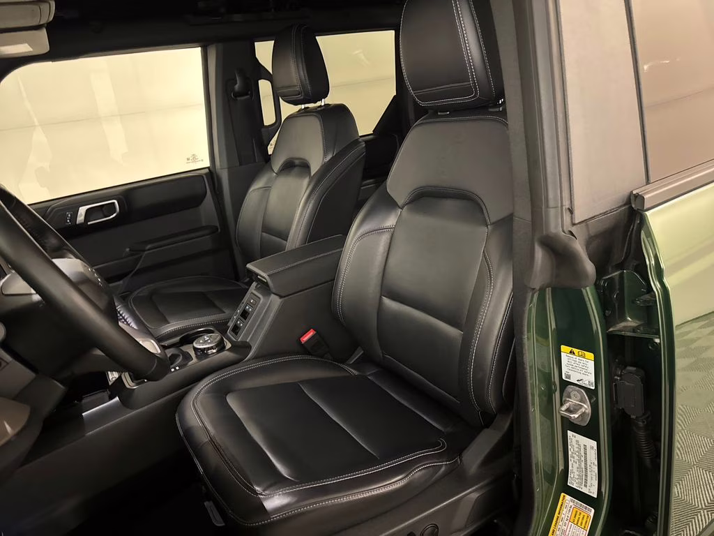 2025 Green Metallic Ford Bronco Outer Banks 4X4 SUV