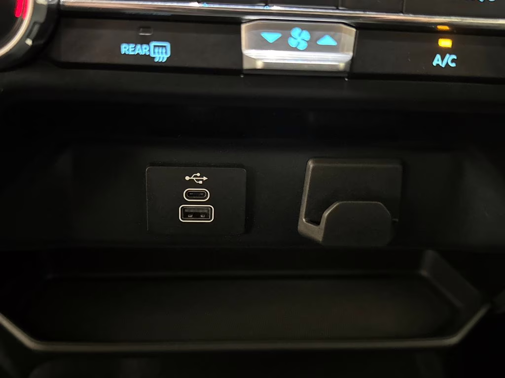 2025 Agate Black Metallic Ford F-150 XLT 4X4 Truck