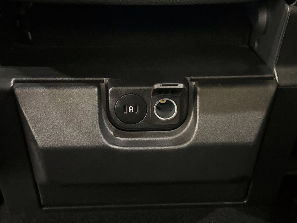 2025 Black Ford F-150 XLT 4X4 Truck