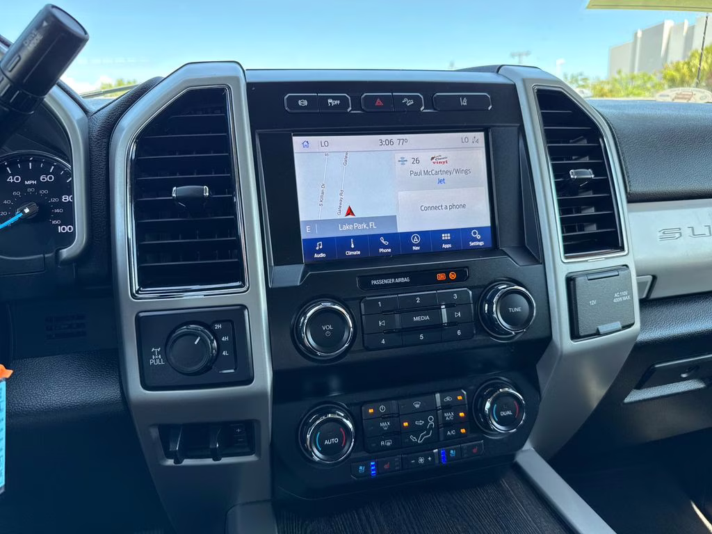 2020 Agate Black Metallic Ford Super Duty F-250 SRW Lariat 4X4 Truck