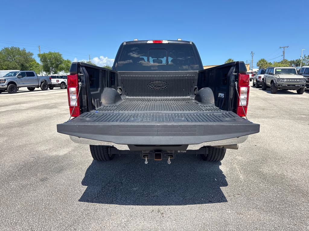 2020 Agate Black Metallic Ford Super Duty F-250 SRW Lariat 4X4 Truck