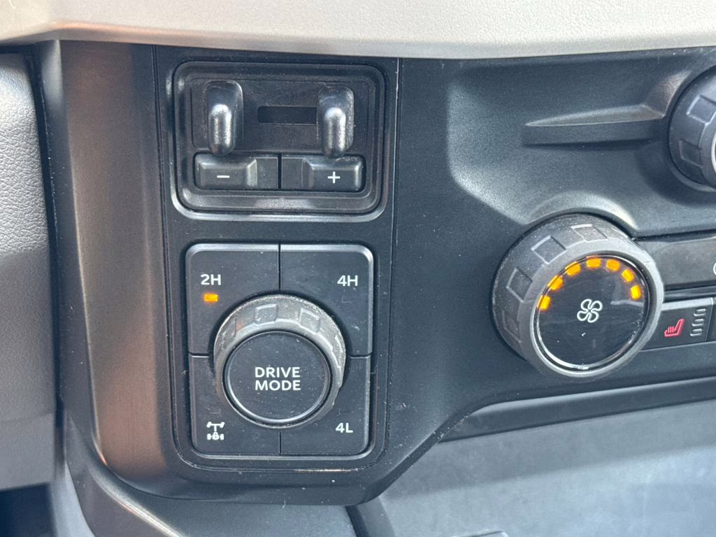 2024 Carbonized Gray Metallic Ford Super Duty F-250 SRW XLT 4X4 Truck