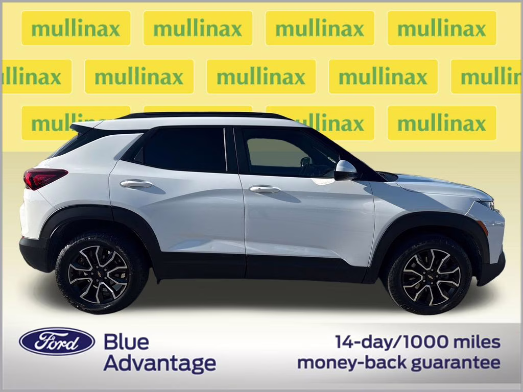 2023 Summit White Chevrolet Trailblazer ACTIV FWD SUV
