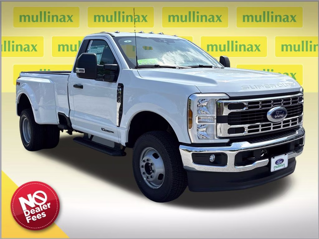 2026 Oxford White Ford Super Duty F-350 DRW XLT 4X4 Truck