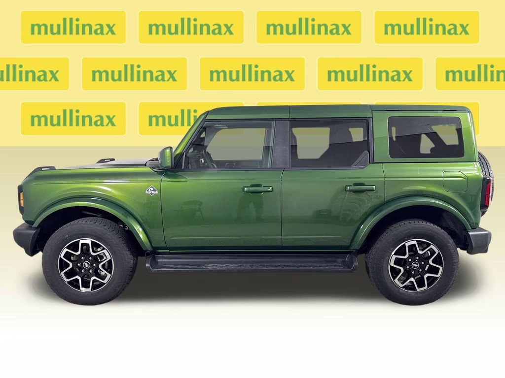 2025 Eruption Green Metallic Ford Bronco Outer Banks 4X4 SUV