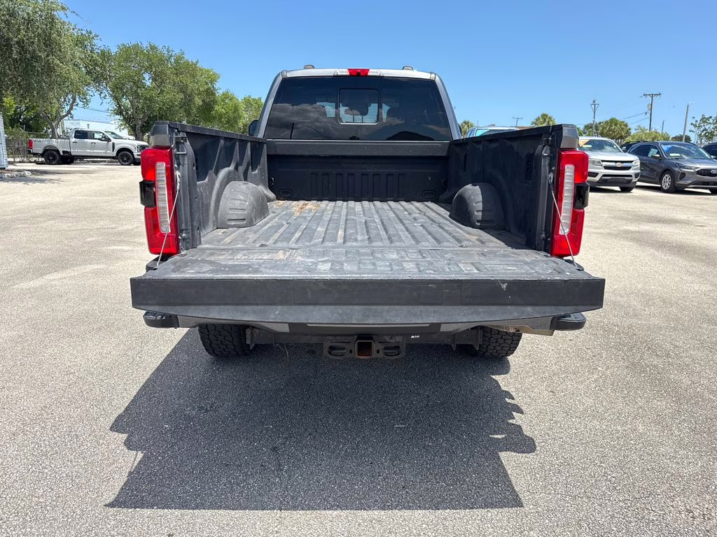2024 Carbonized Gray Metallic Ford Super Duty F-250 SRW XLT 4X4 Truck