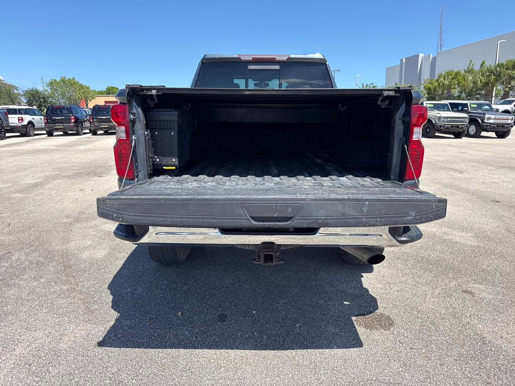 2020 Shadow Gray Metallic Chevrolet Silverado 2500HD LT 4X4 Truck