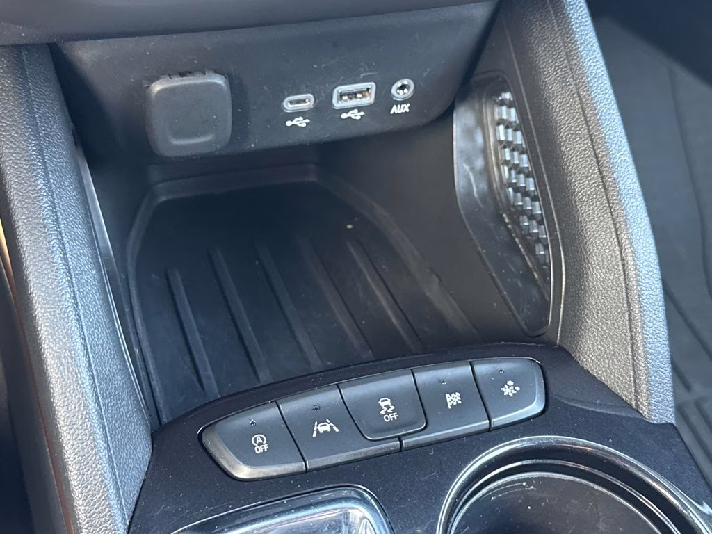 2023 Summit White Chevrolet Trailblazer ACTIV FWD SUV