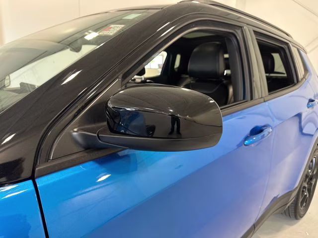 2023 Laser Blue Pearlcoat Jeep Compass Altitude 4X4 SUV
