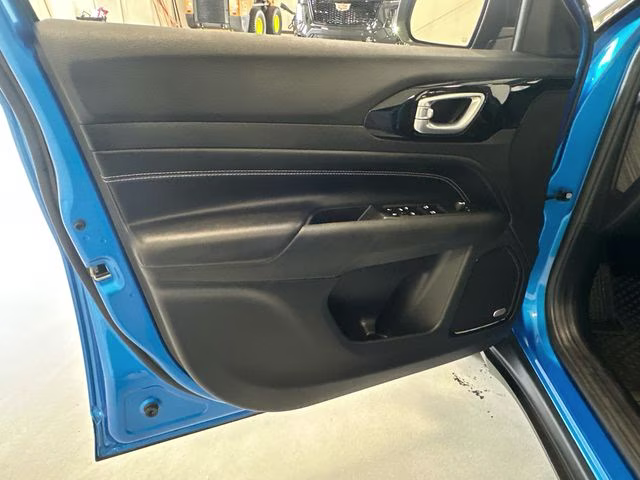 2023 Laser Blue Pearlcoat Jeep Compass Altitude 4X4 SUV