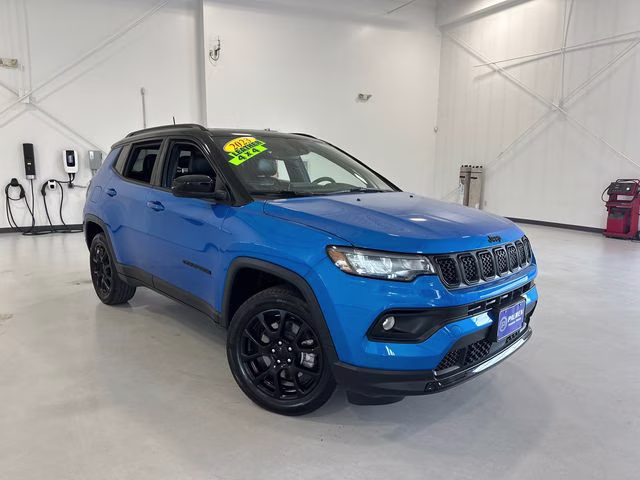 2023 Laser Blue Pearlcoat Jeep Compass Altitude 4X4 SUV