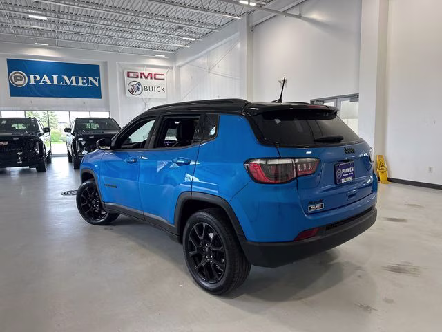 2023 Laser Blue Pearlcoat Jeep Compass Altitude 4X4 SUV