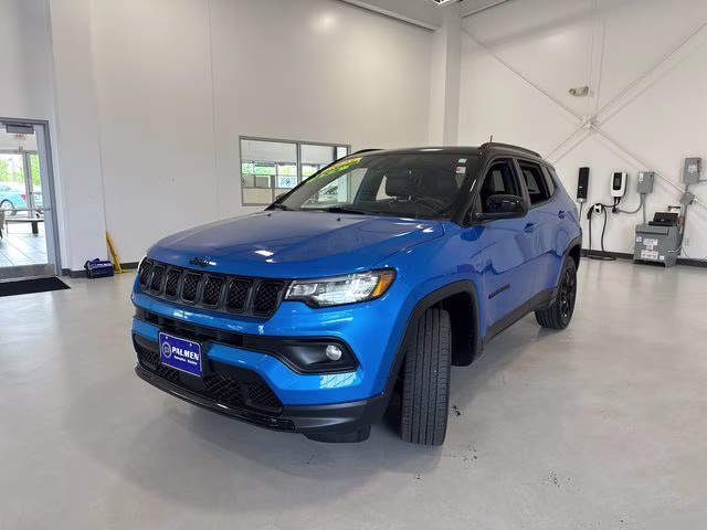 2023 Laser Blue Pearlcoat Jeep Compass Altitude 4X4 SUV