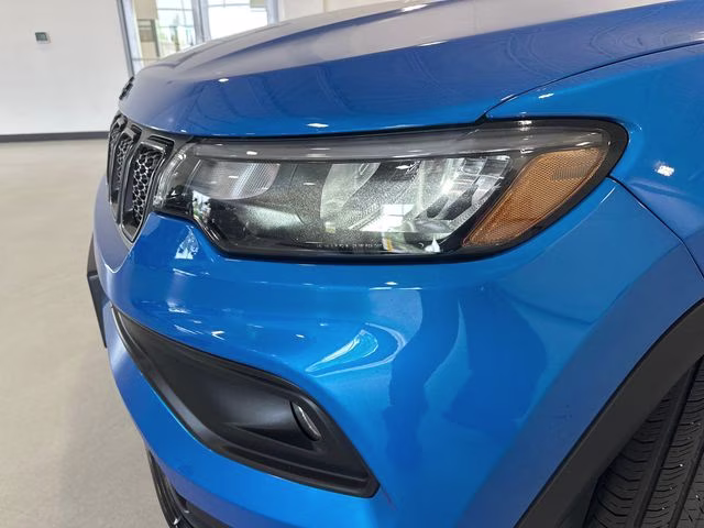 2023 Laser Blue Pearlcoat Jeep Compass Altitude 4X4 SUV