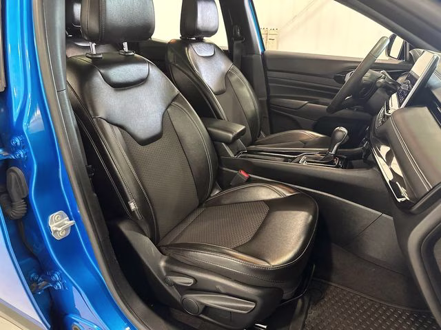 2023 Laser Blue Pearlcoat Jeep Compass Altitude 4X4 SUV